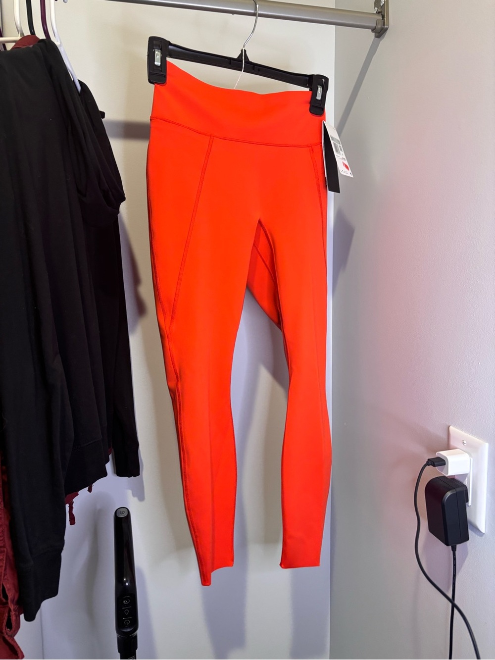 Nike Universa Bright Orange/Red High-Rise 7/8 Leggings